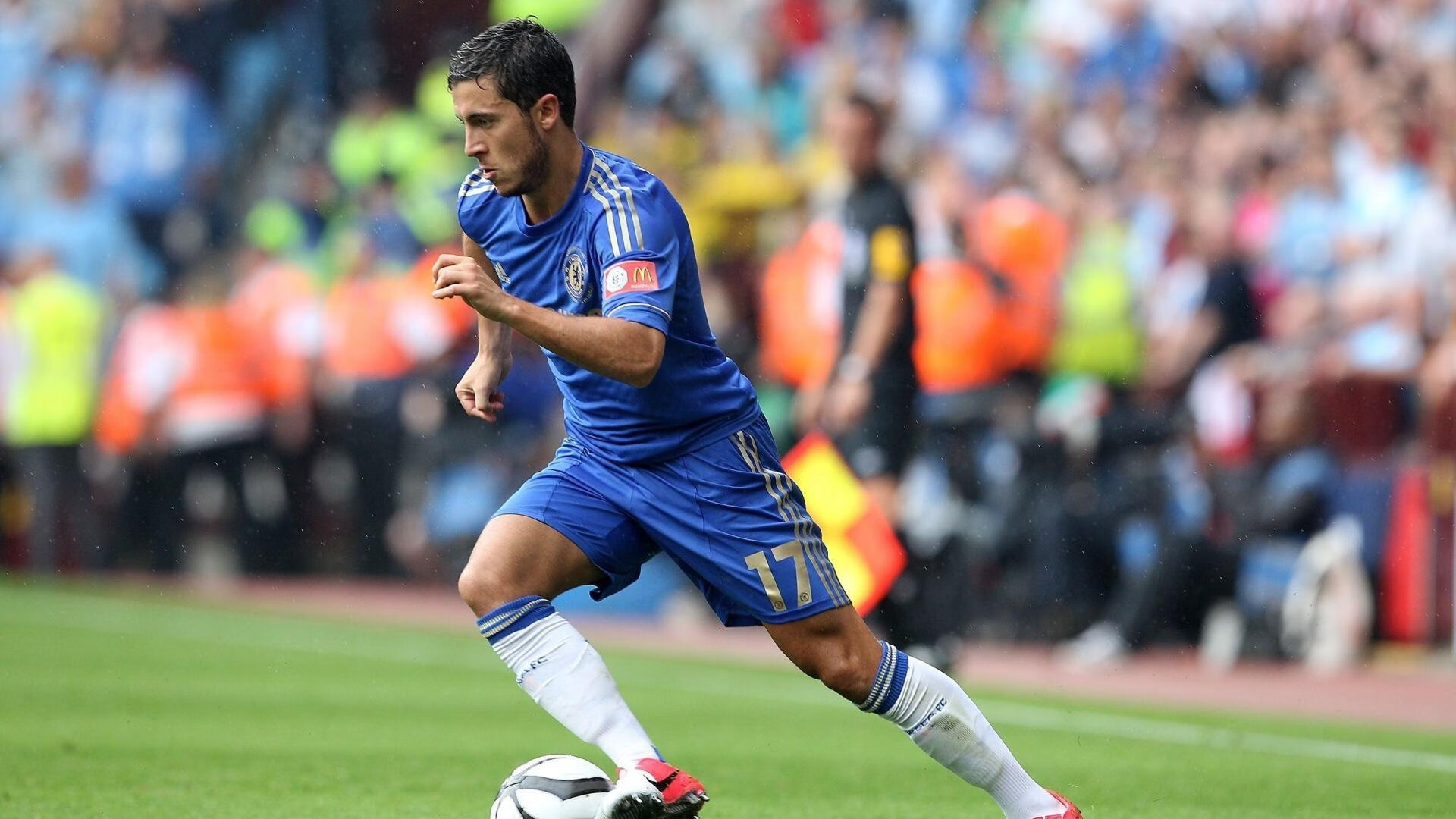 足球教练继续教育体系缺乏强制机制，足球培训体系